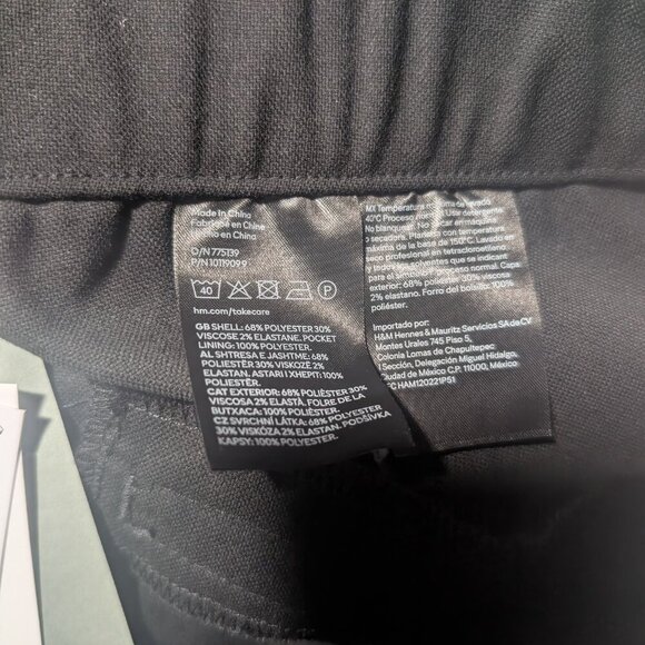 H&M | Pleat Front, Ankle-Length Trousers In Black - Picture 4 of 9